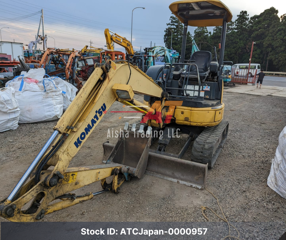 KOMATSU PC27MR-2